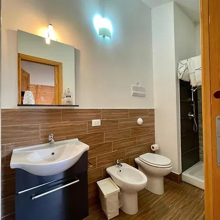 Flyhouse Parcheggio Auto Bici Gratuito Landhaus